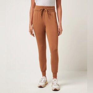TRAVIS MATHEW Skyloft Soft Jogger in Chestnut Size XL NWOT